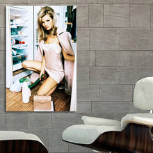 Load image into Gallery viewer, #085 Kate Moss
