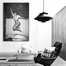Load image into Gallery viewer, #013BW Beyonce
